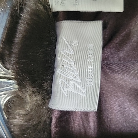 SALE❤️ BEAUTIFUL FAUX FUR COAT - Picture 5 of 5